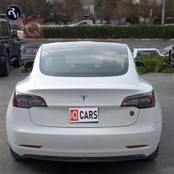 تسلا موديل 3